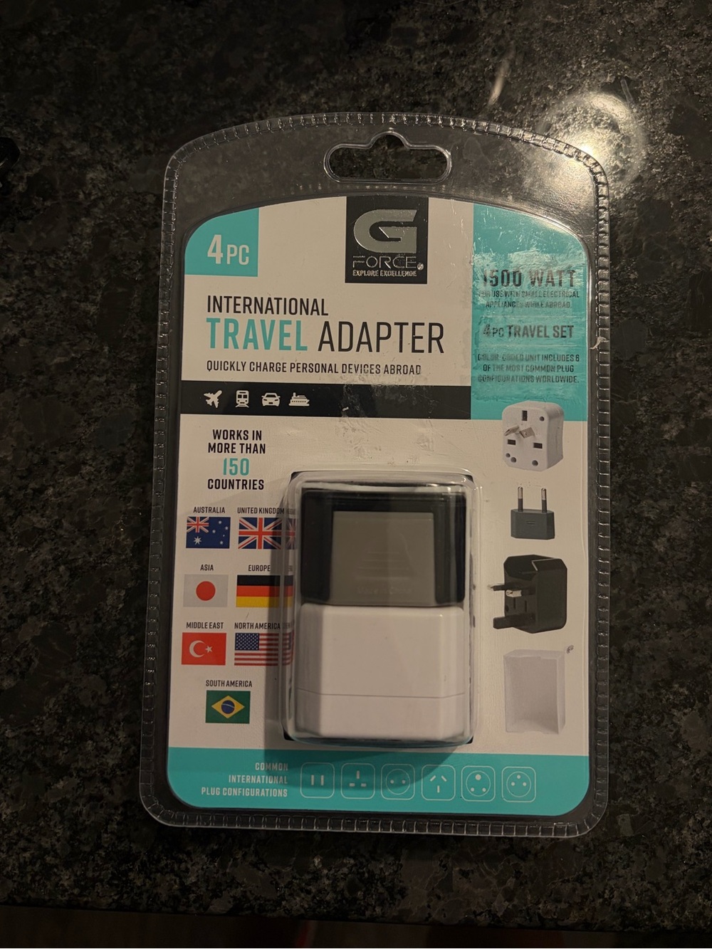 G/FORE International Travel Adapter - White and Black